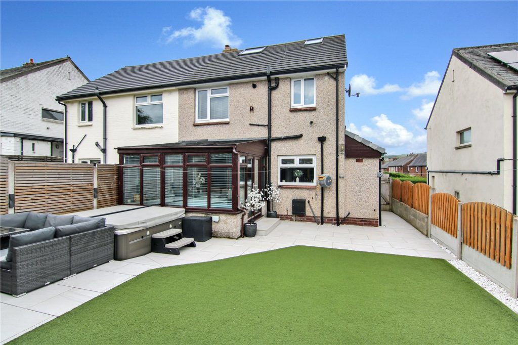 Gloucester Avenue, Silsden, BD20 0BY