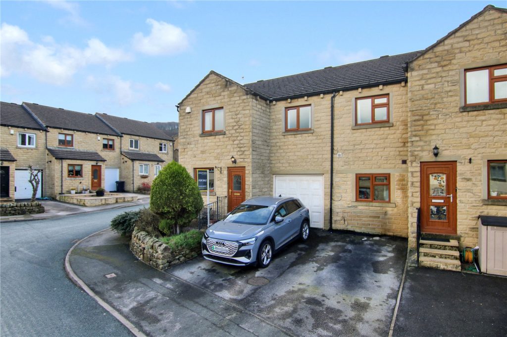 Sycamore Grove, Eastburn, BD20 7SW