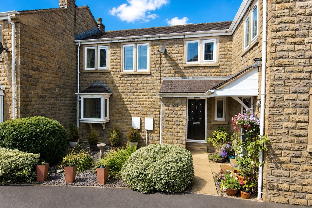 Clayton Hall Road, Cross Hills, BD20 7TB